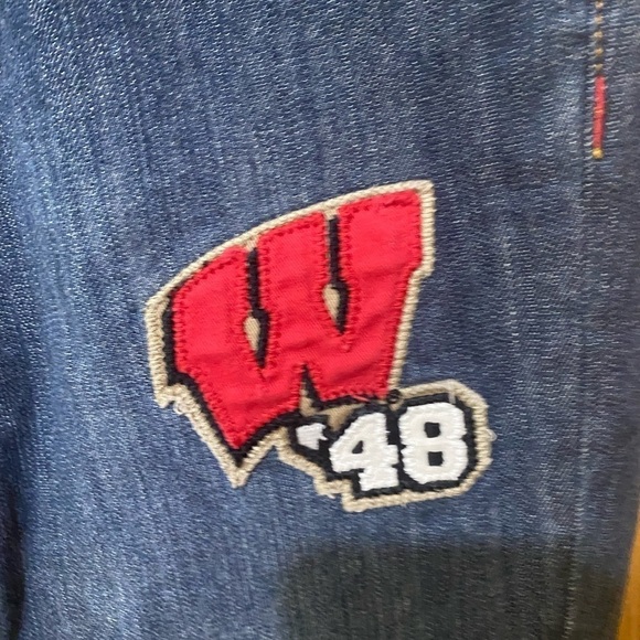 College Classics e5 UW Wisconsin Badgers jeans size 26 - Picture 2 of 5